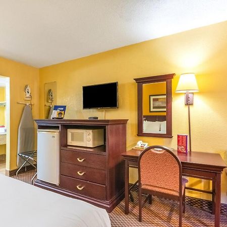 Americas Best Value Inn Of Элк-Сити Экстерьер фото