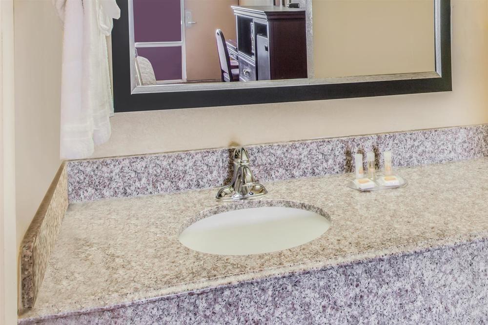 Americas Best Value Inn Of Элк-Сити Экстерьер фото