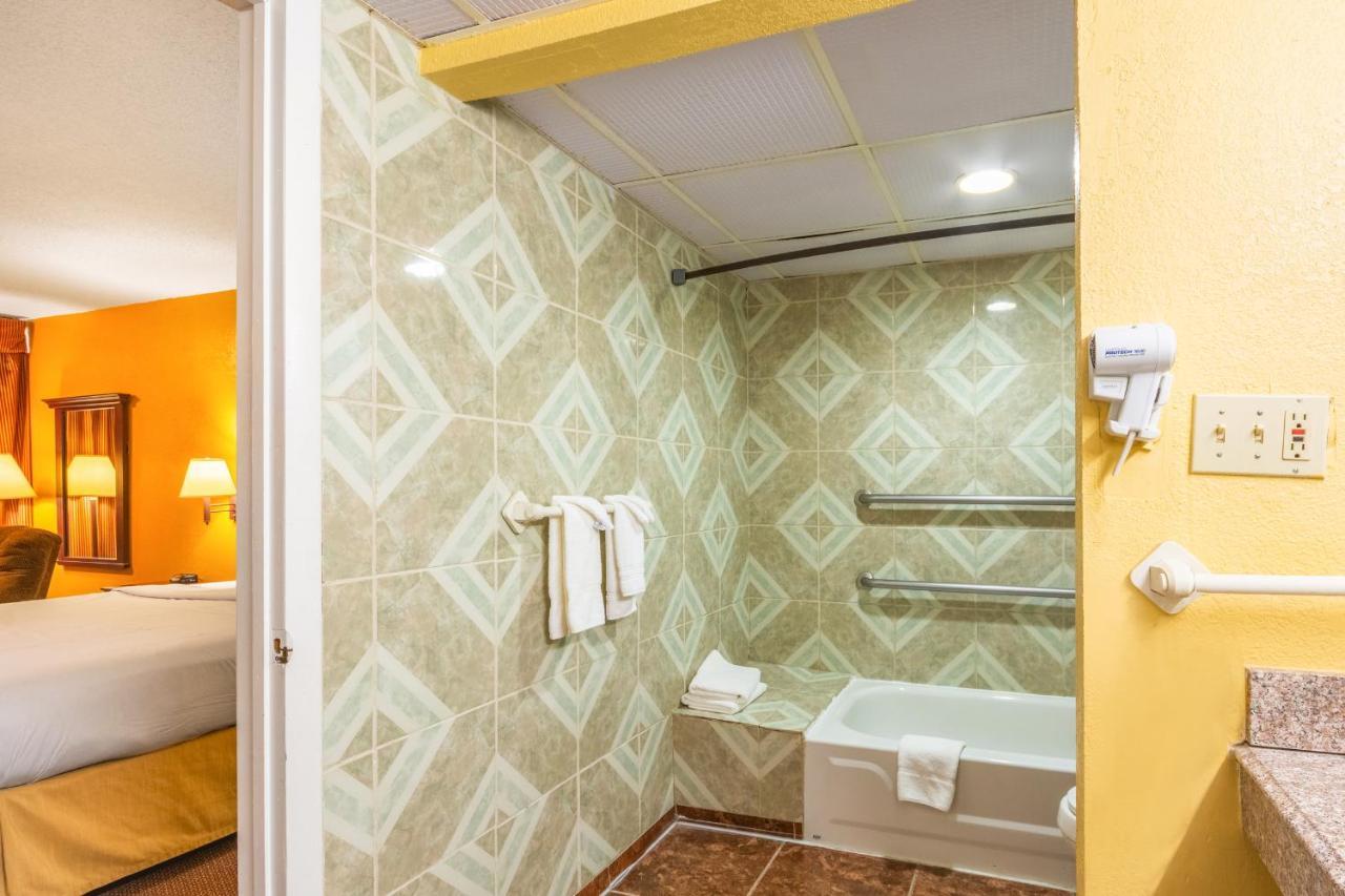 Americas Best Value Inn Of Элк-Сити Экстерьер фото