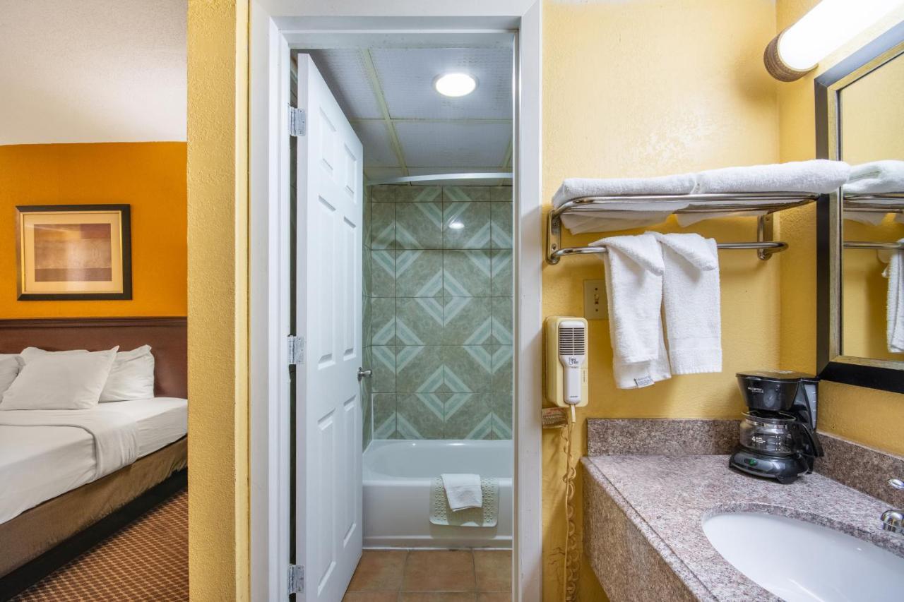 Americas Best Value Inn Of Элк-Сити Экстерьер фото