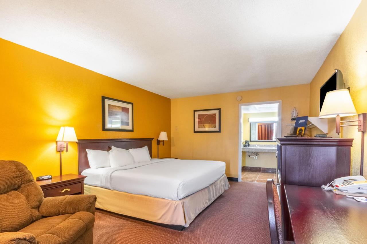 Americas Best Value Inn Of Элк-Сити Экстерьер фото