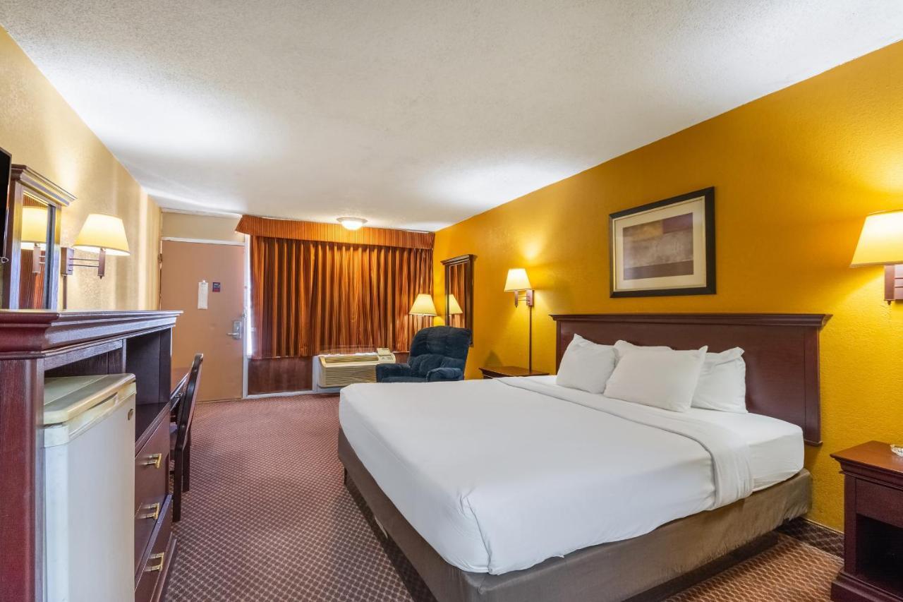 Americas Best Value Inn Of Элк-Сити Экстерьер фото