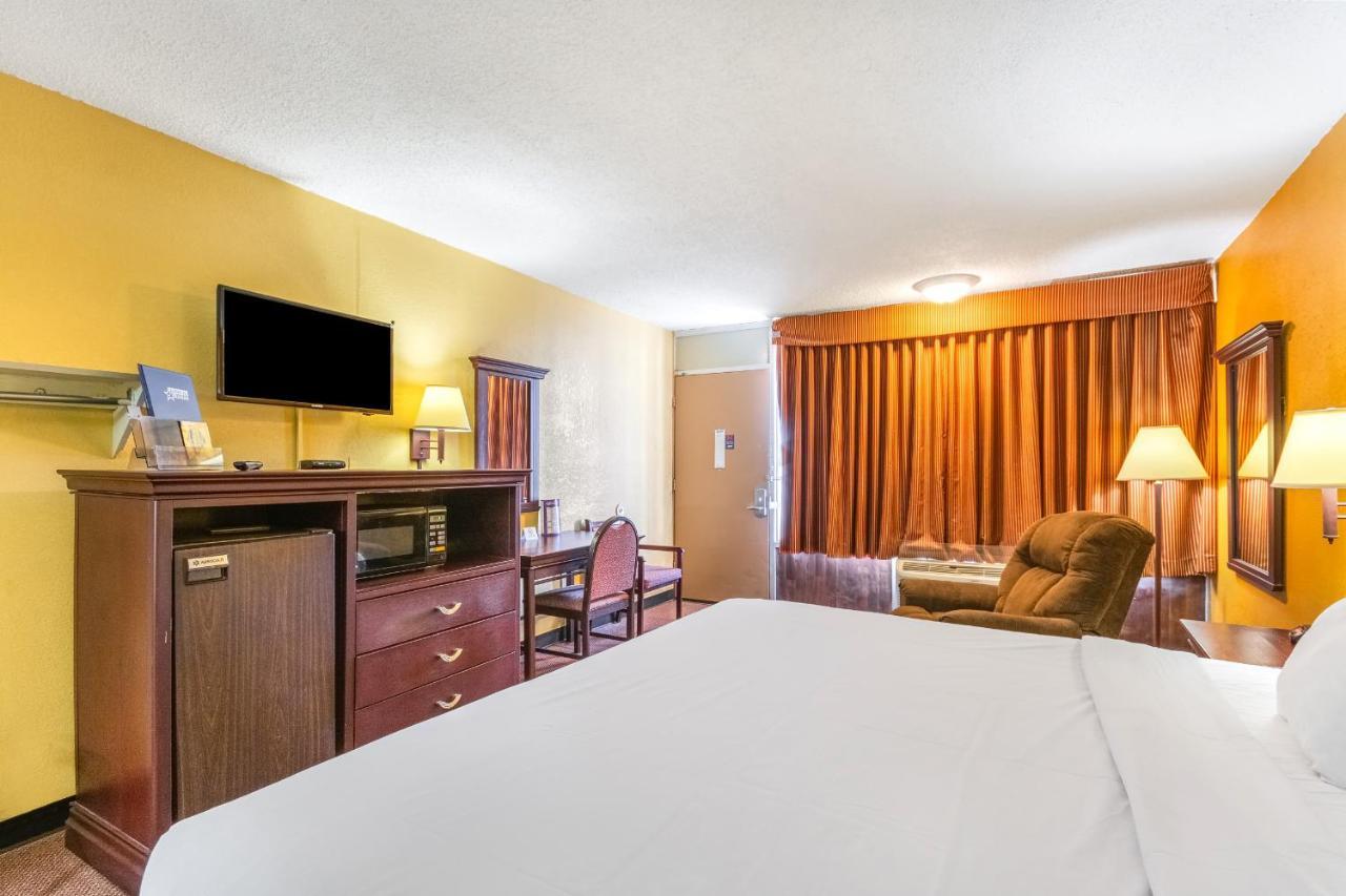 Americas Best Value Inn Of Элк-Сити Экстерьер фото